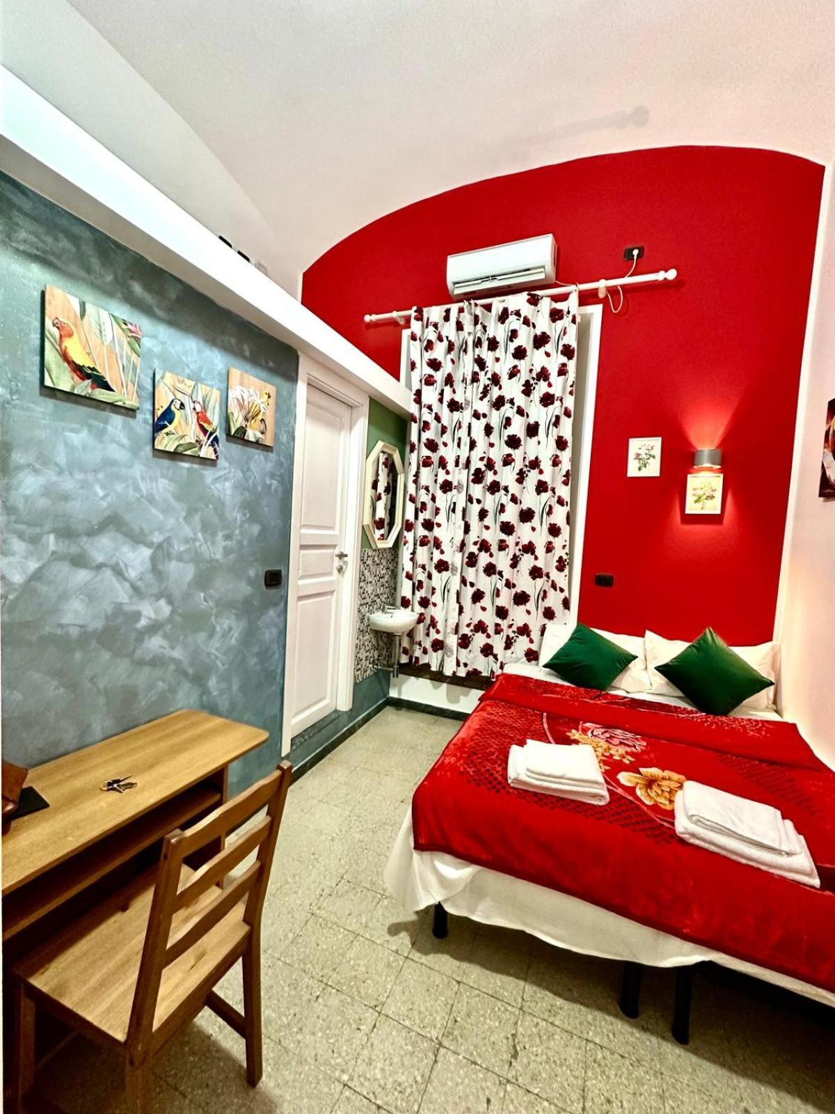B&B Termini Colosseo Suite Rome Bagian luar foto