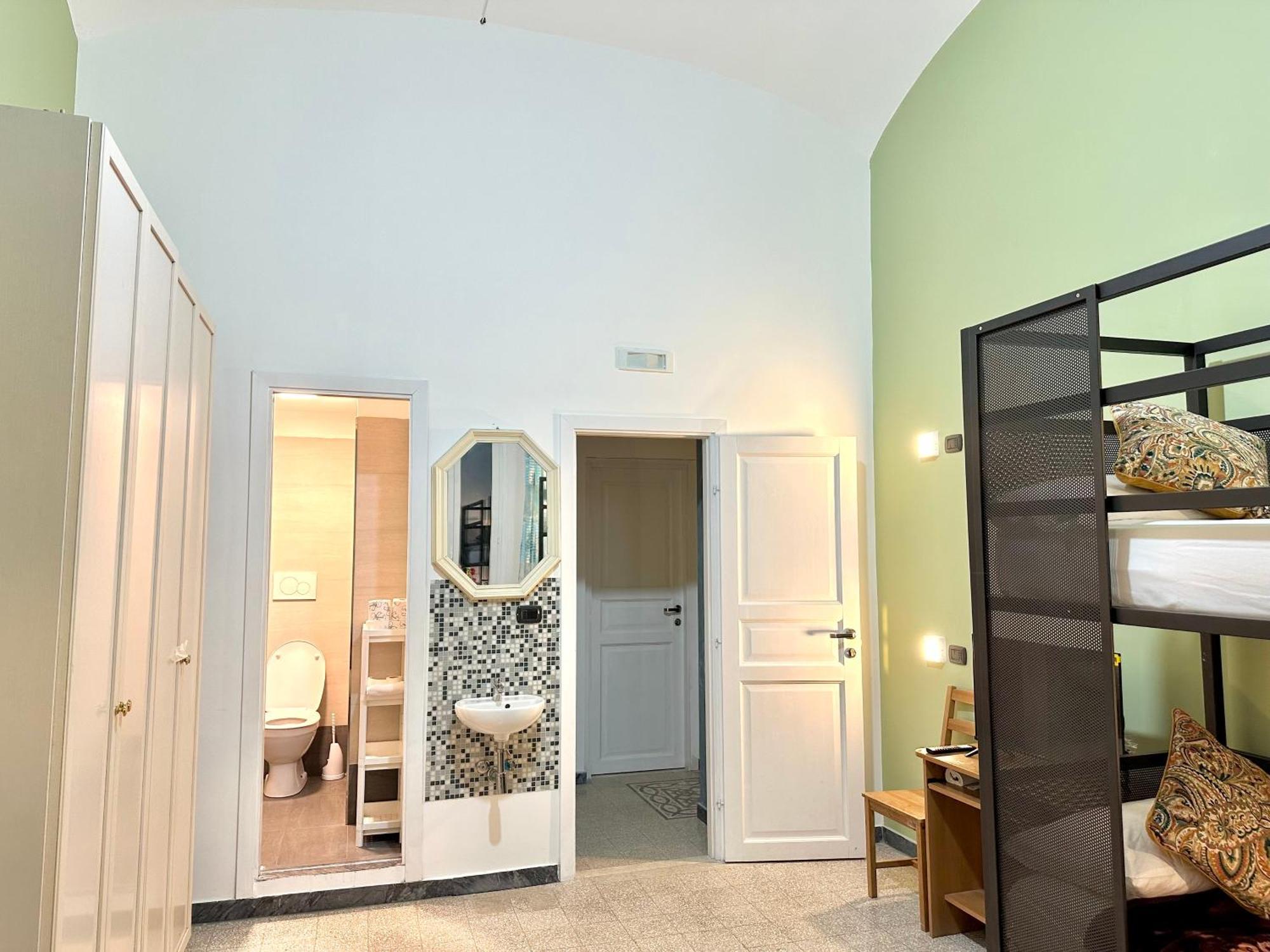 B&B Termini Colosseo Suite Rome Bagian luar foto