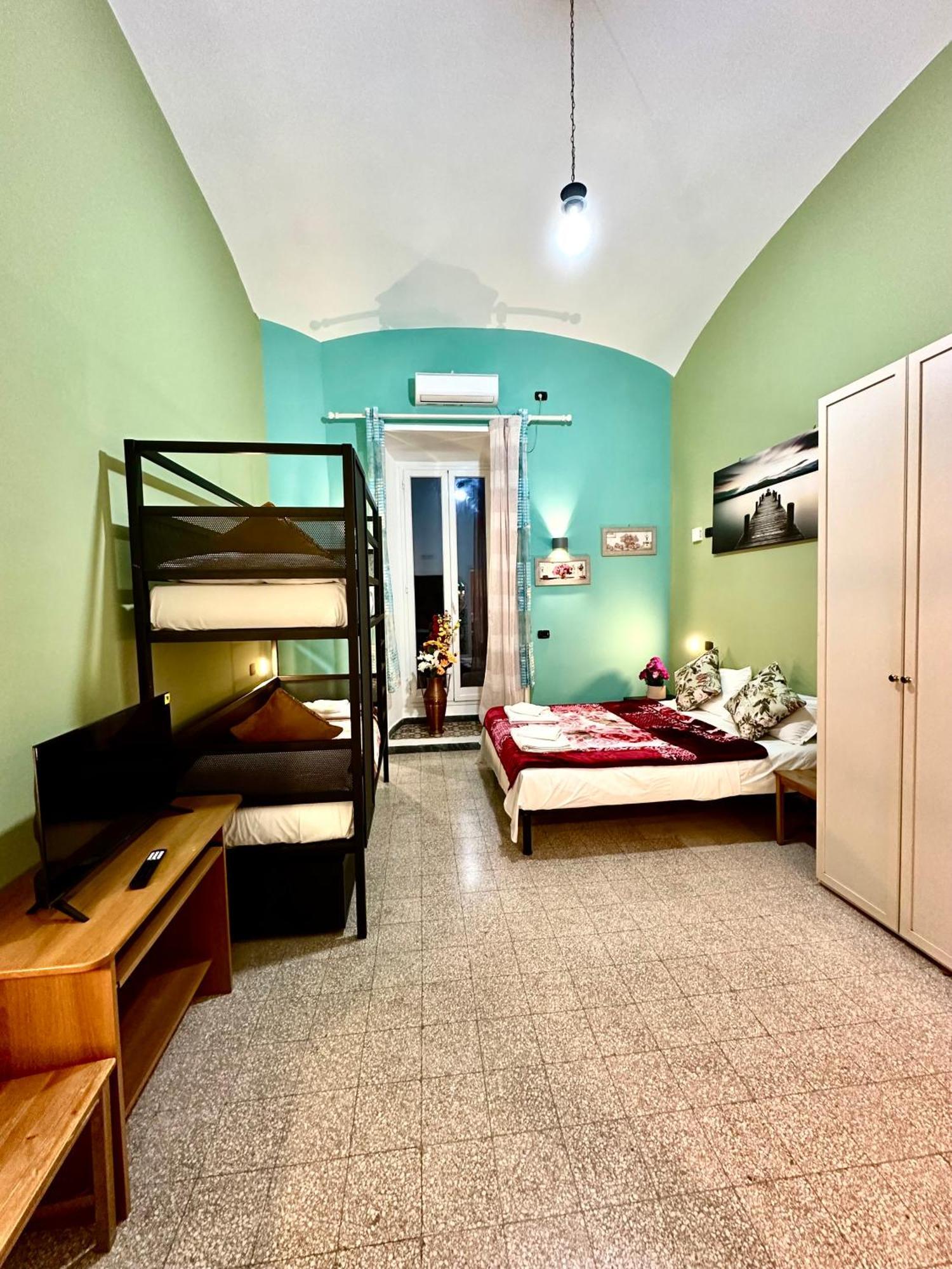 B&B Termini Colosseo Suite Rome Bagian luar foto